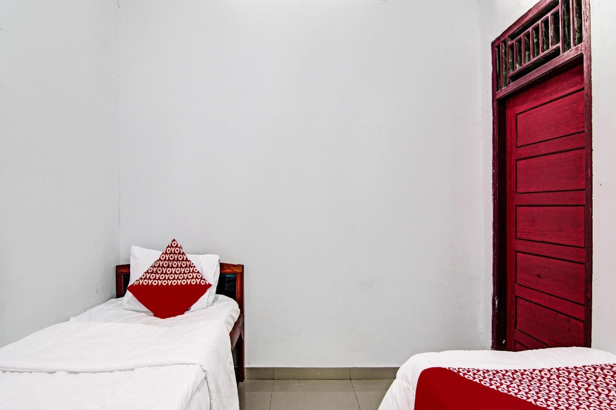 Oyo 92330 Hotel Rindu Sempadan Near Taman Wisata Rindu Sempadan Pekanbaru Buitenkant foto