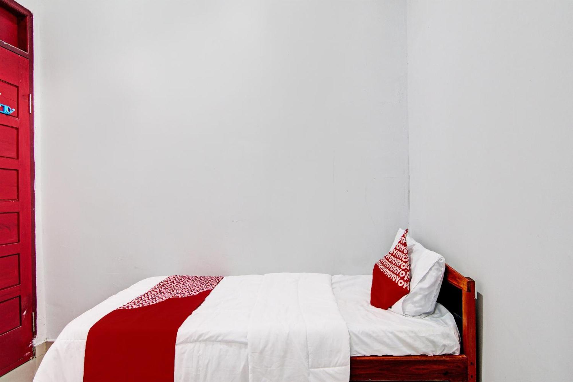 Oyo 92330 Hotel Rindu Sempadan Near Taman Wisata Rindu Sempadan Pekanbaru Buitenkant foto