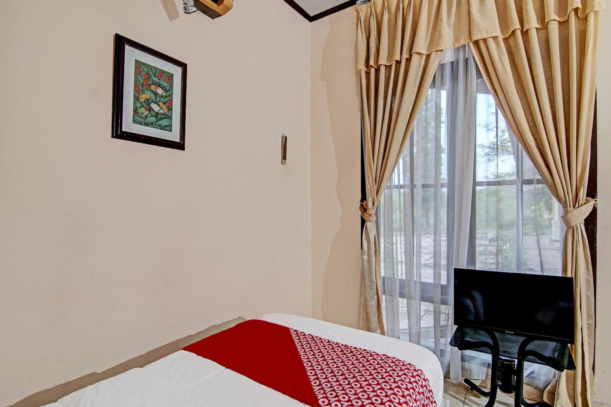 Oyo 92330 Hotel Rindu Sempadan Near Taman Wisata Rindu Sempadan Pekanbaru Buitenkant foto
